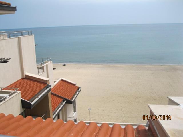 Seafront Apartment Im Obzor Beach Resort Buitenkant foto